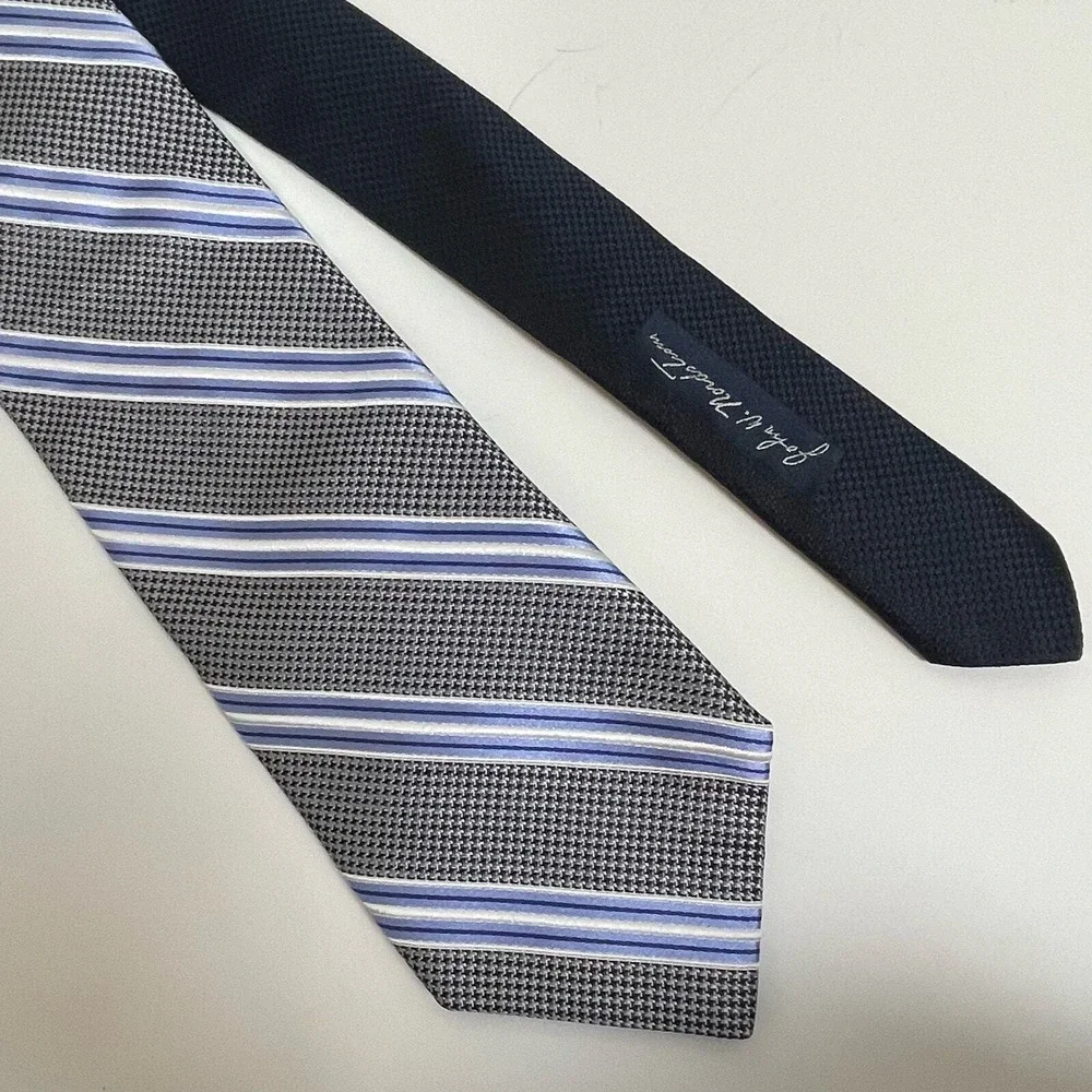 John W. Nordstrom Gray Blue Striped Silk Necktie 3.25